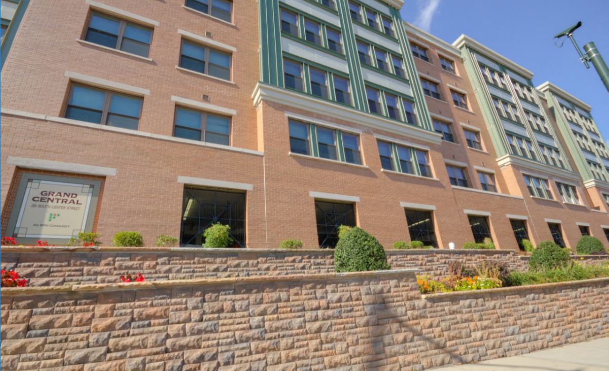 Grand Central Apartment and Community Amenities